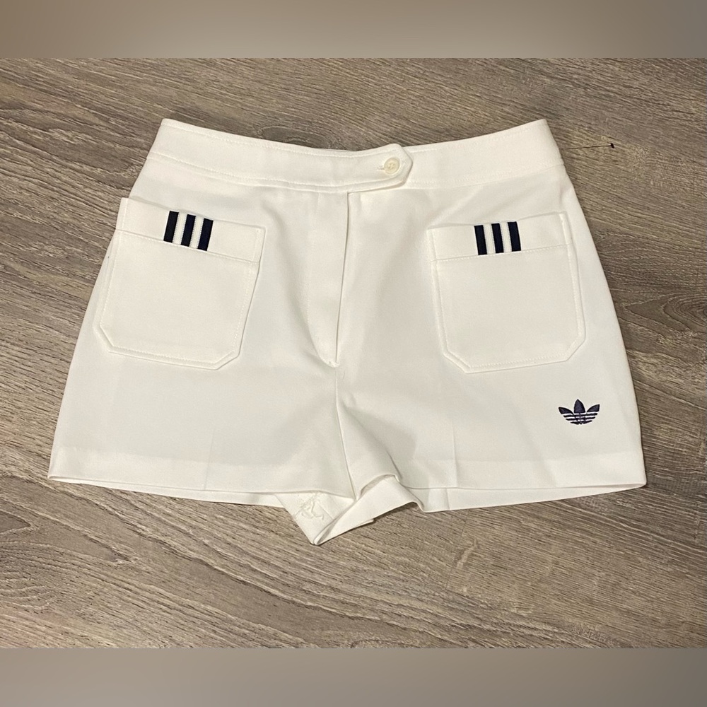 Adidas White Tennis Shorts XS Athletic Yoga Golf Pocketed Retro Trefoil - Picture 2 of 5
